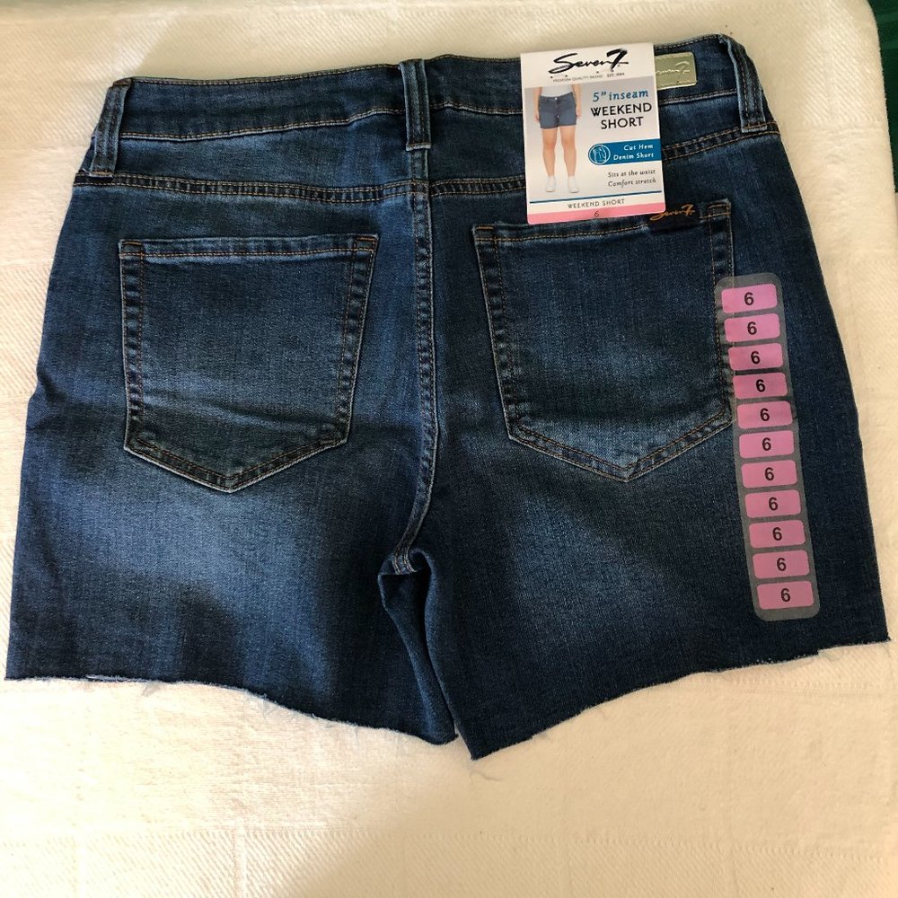 Seven7 Weekend Jean Shorts sizes 6